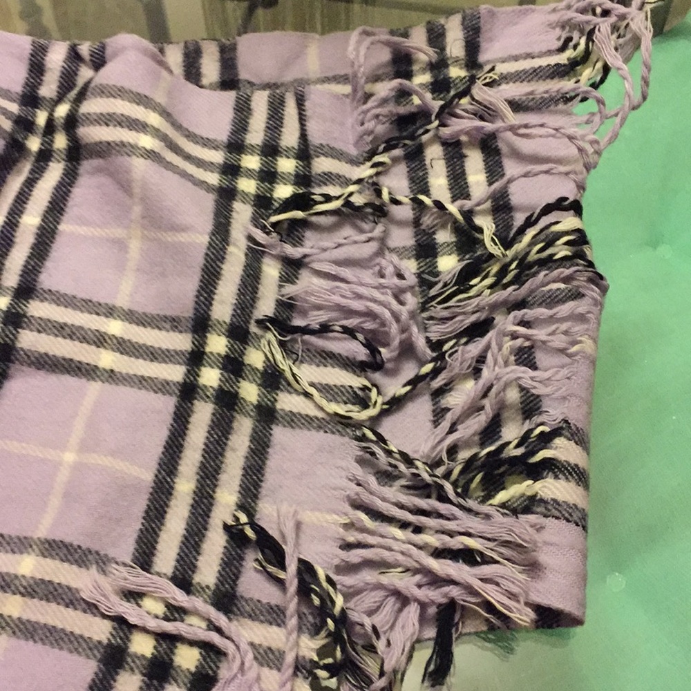 Burberry 🧣 - Picture 7 of 7